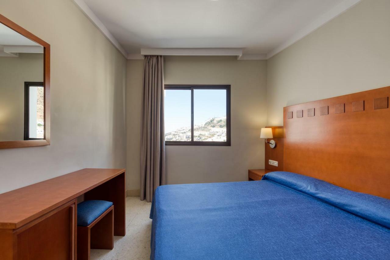 Tc Apartamentos Tamanaco Porto Rico Extérieur photo